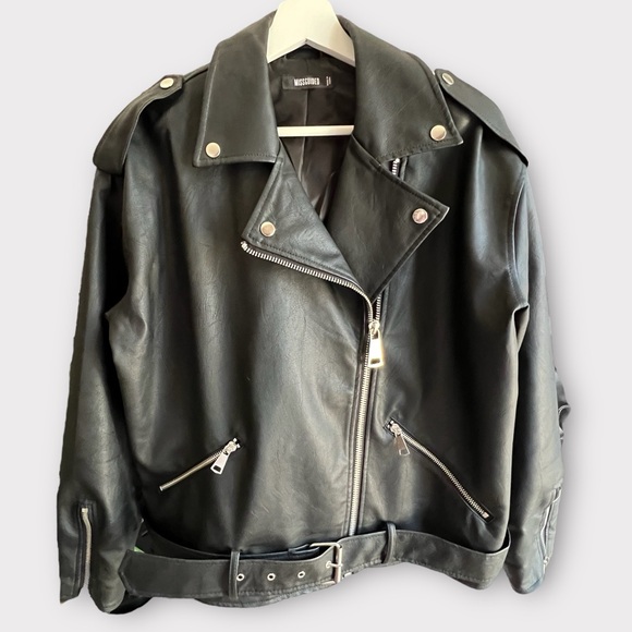 Missguided Oversized Faux Leather Jacket - Picture 3 of 10